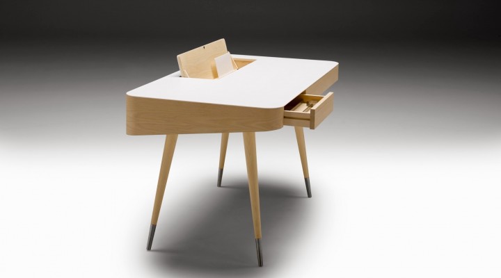 Schreibtisch von Naver Collection Grünes Design