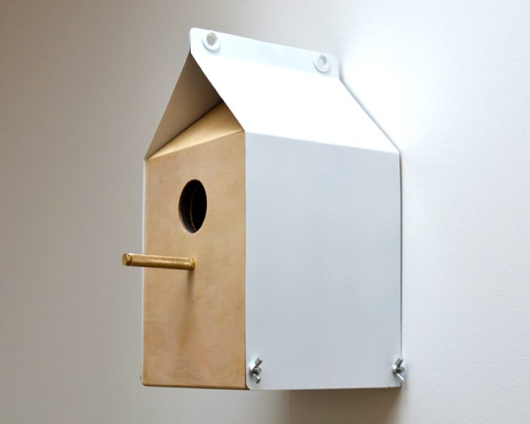 Upcycling: Vogelhäuschen aus wiederverwertetem Holz